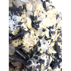 Sort Turmalin i kvarts D 