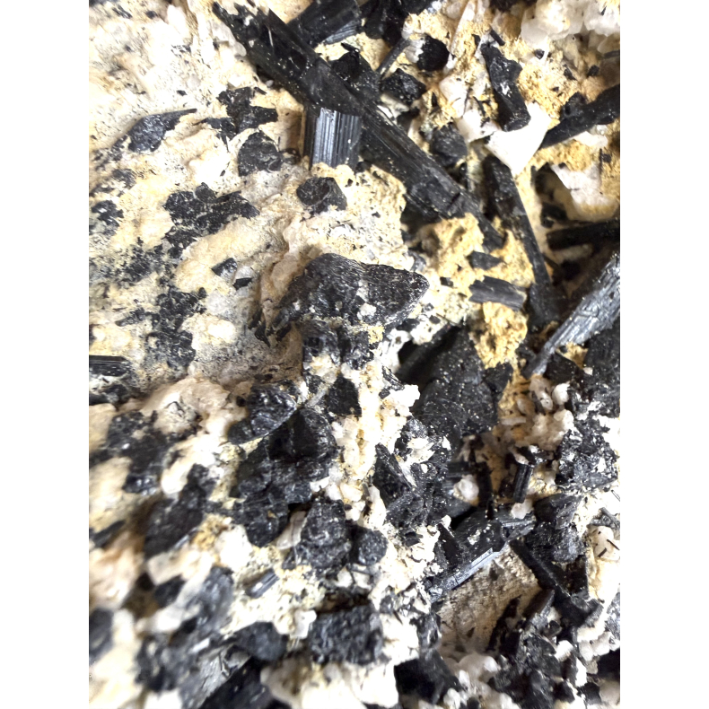 Sort Turmalin i kvarts F 