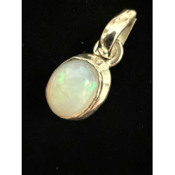 Opal Vedh�ng i s�lv 