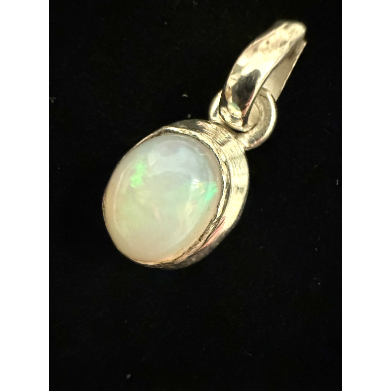 Opal Vedh�ng i s�lv 