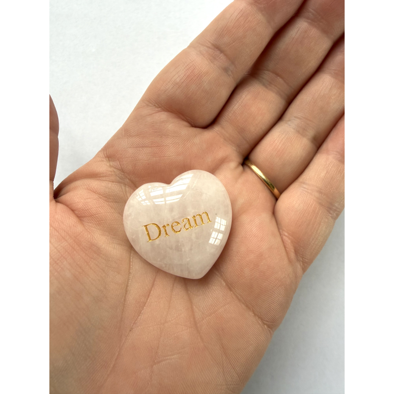 Rosakvarts hjerte m tekst 