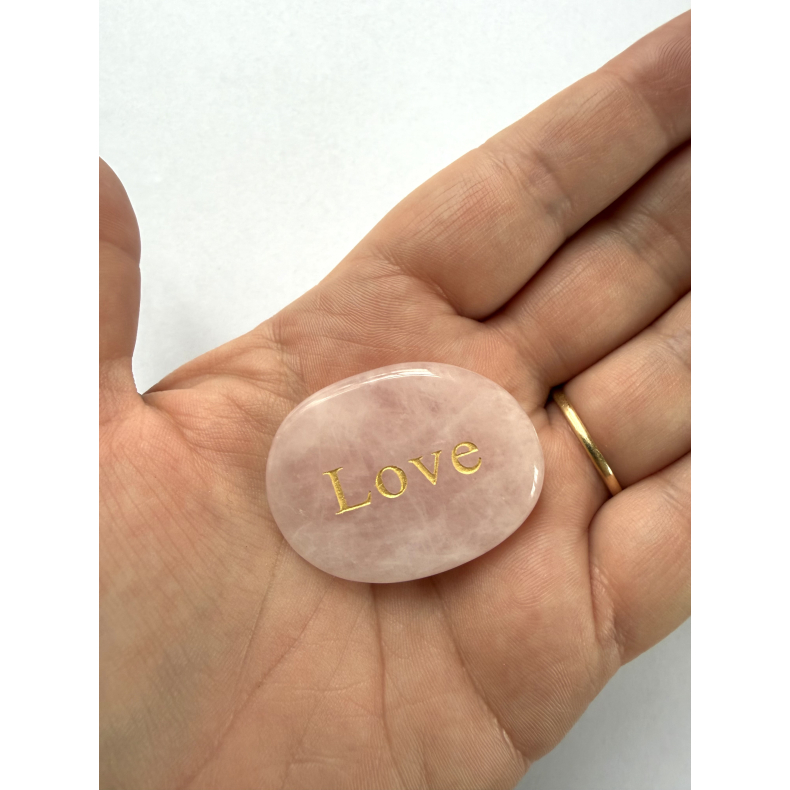 Rosakvarts Sten m tekst 