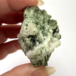 Gr�n Turmalin i kvarts I 