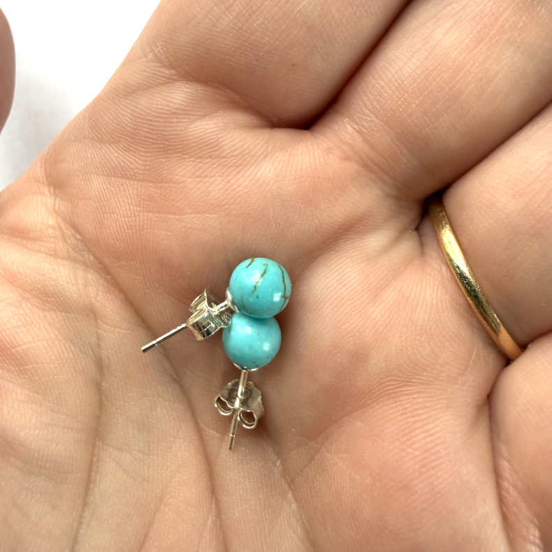 Bl� Howlit �restikker i s�lv 