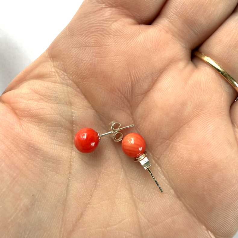 R�d Koral �restikker i s�lv 