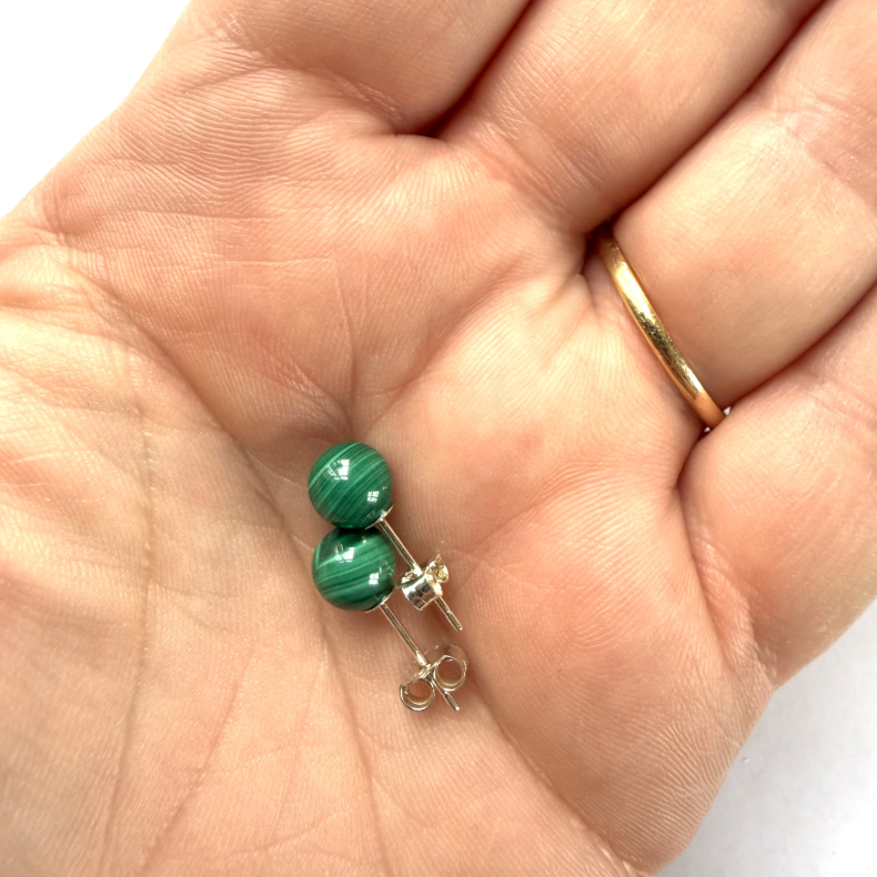 Malakit �restikker i s�lv 