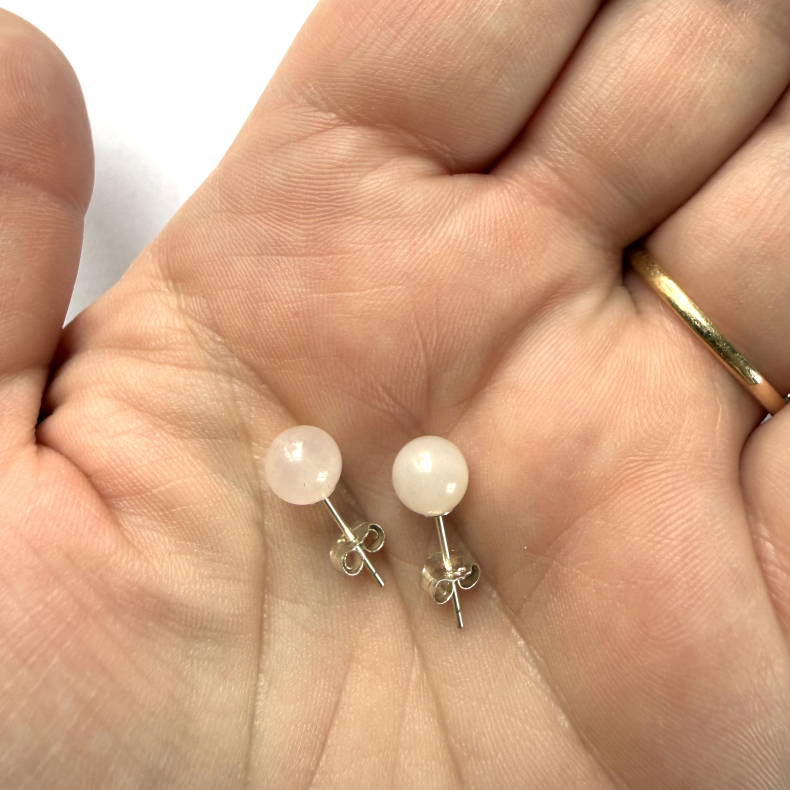 Rosakvarts �restikker i s�lv 