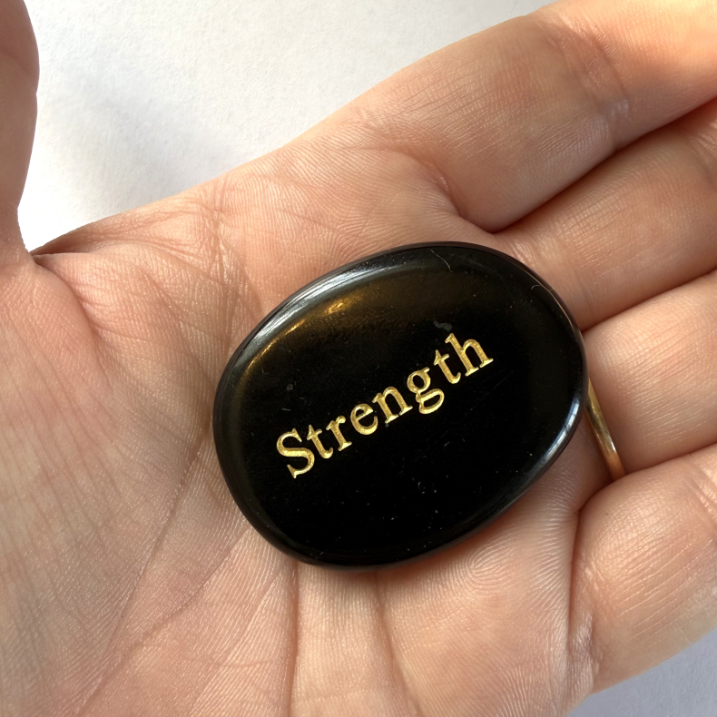 Sort Obsidian Sten m tekst 