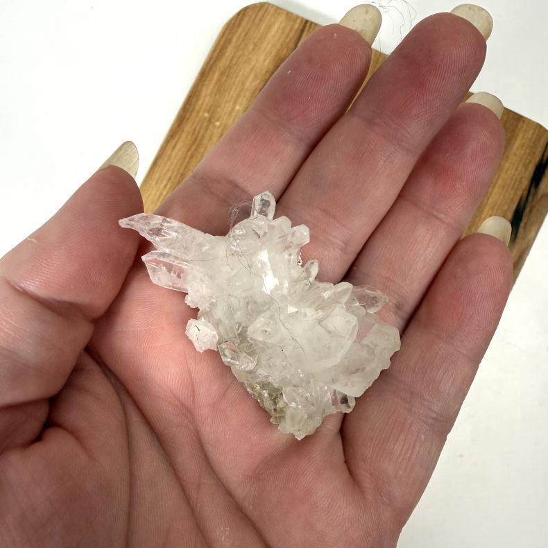 Bjergkrystal klynger meget klare asos 