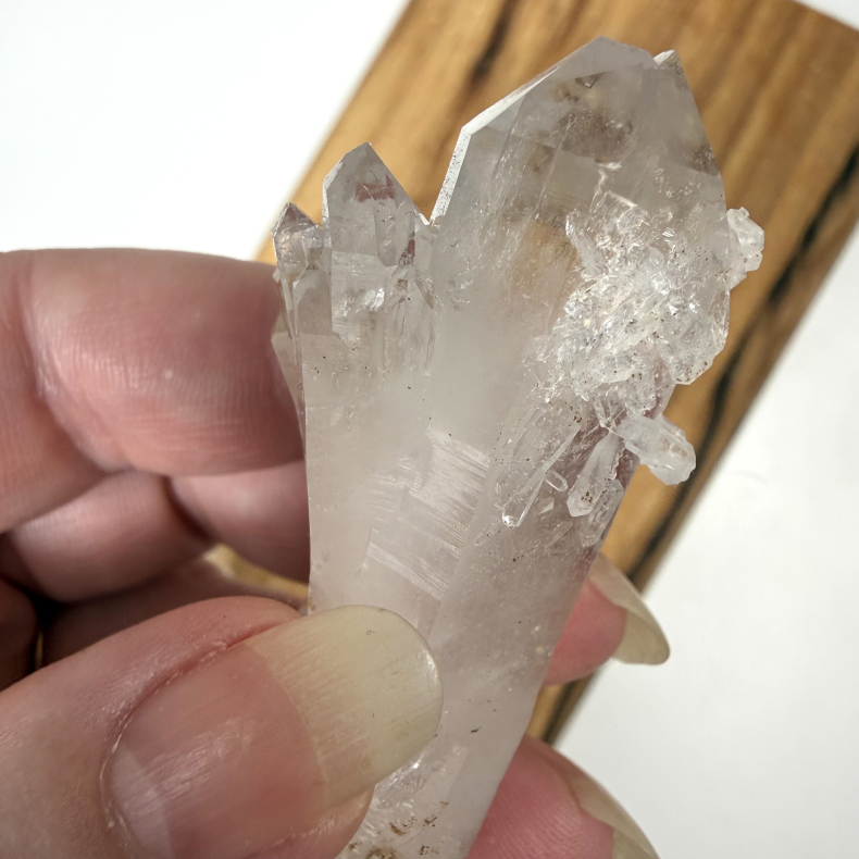 Bjergkrystal klynger meget klare asos 