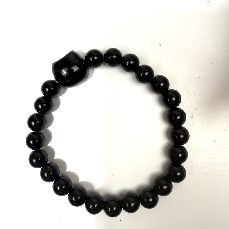 Sort Obsidian armb�nd m kattehoved 