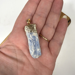 Bl� Kyanit vedh�ng 