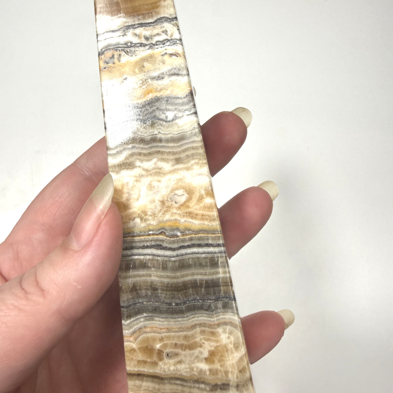 Onyx marmor/ b�nd Calcit t�rn 