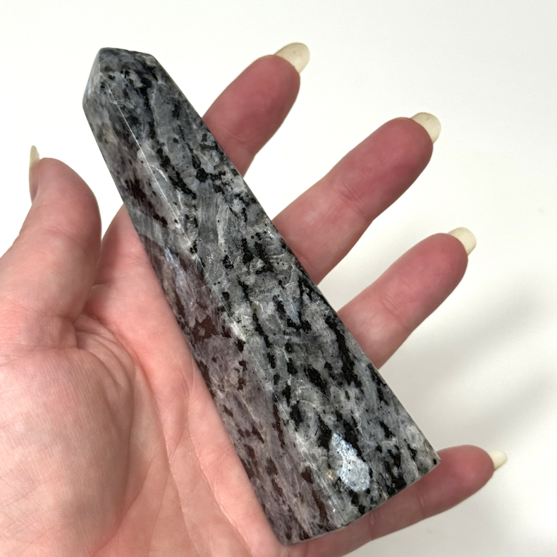 Larvikit/ bl� m�nesten T�rn N