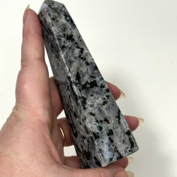 Larvikit/ bl� m�nesten T�rn N