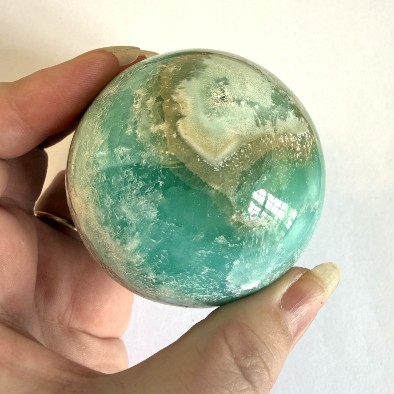 Caribisk Calcit Kugle Q 