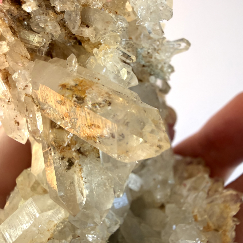 Bjergkrystal m Golden Healer Klynge W