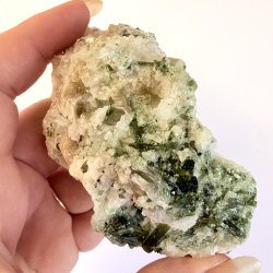 Gr�n Turmalin i kvarts klynge T 