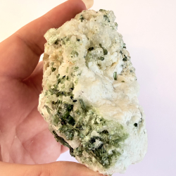 Gr�n Turmalin i kvarts klynge T 