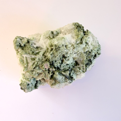 Gr�n Turmalin i kvarts klynge S 