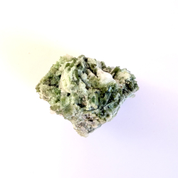 Gr�n Turmalin i kvarts klynge N 