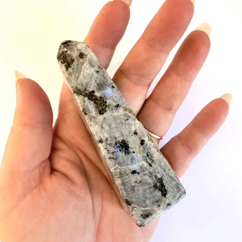 Larvikit/bl� m�nesten T�rn M