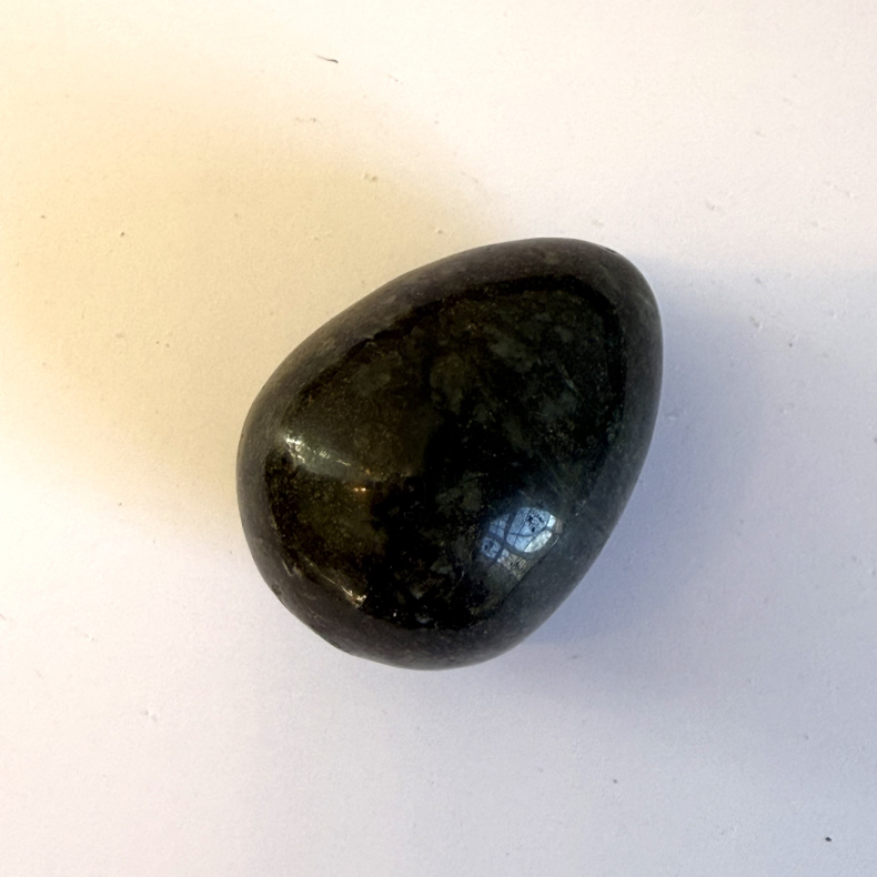 Gr�n Labradorit �g 