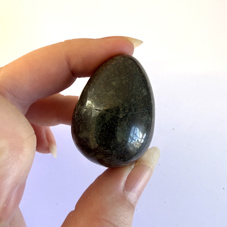 Gr�n Labradorit �g 