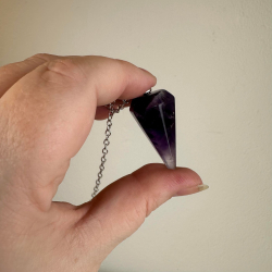 Pendul Ametyst spids