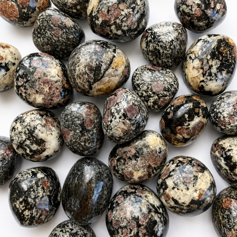 Almandin ( Granat ) Lommesten 