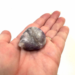 Ametyst, sovende kat