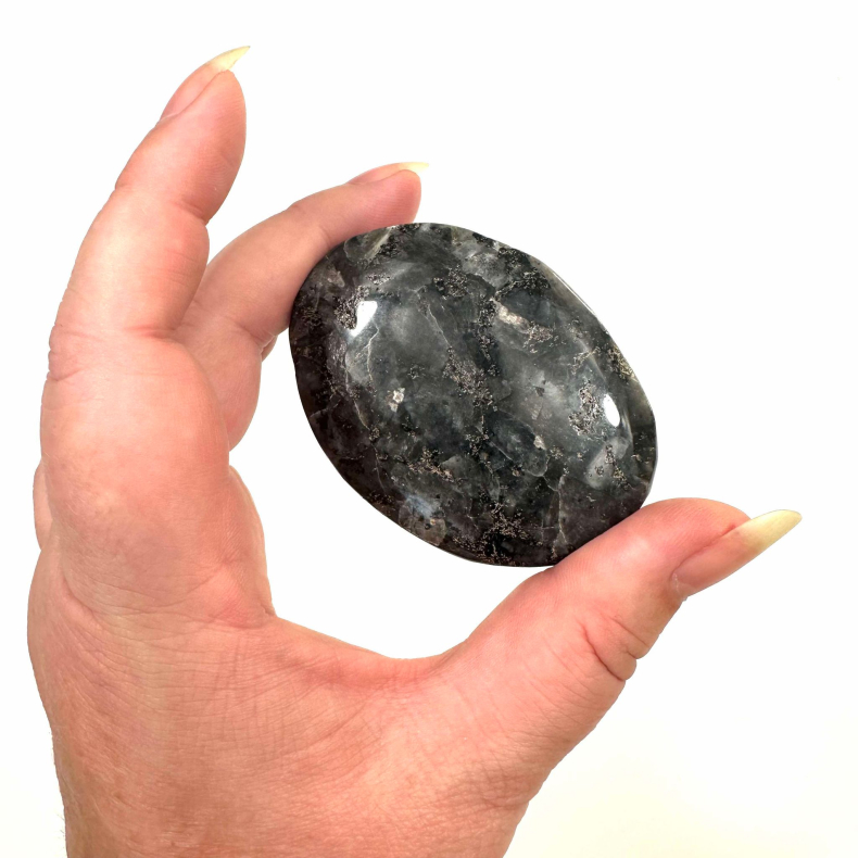 Larvikit/ Bl mnesten Palmstone 